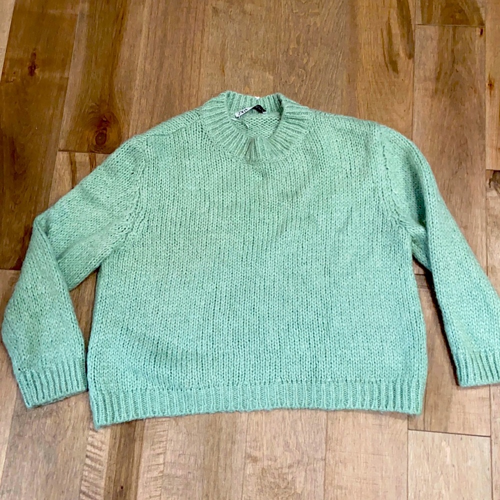 Zara cozy sweater, size S